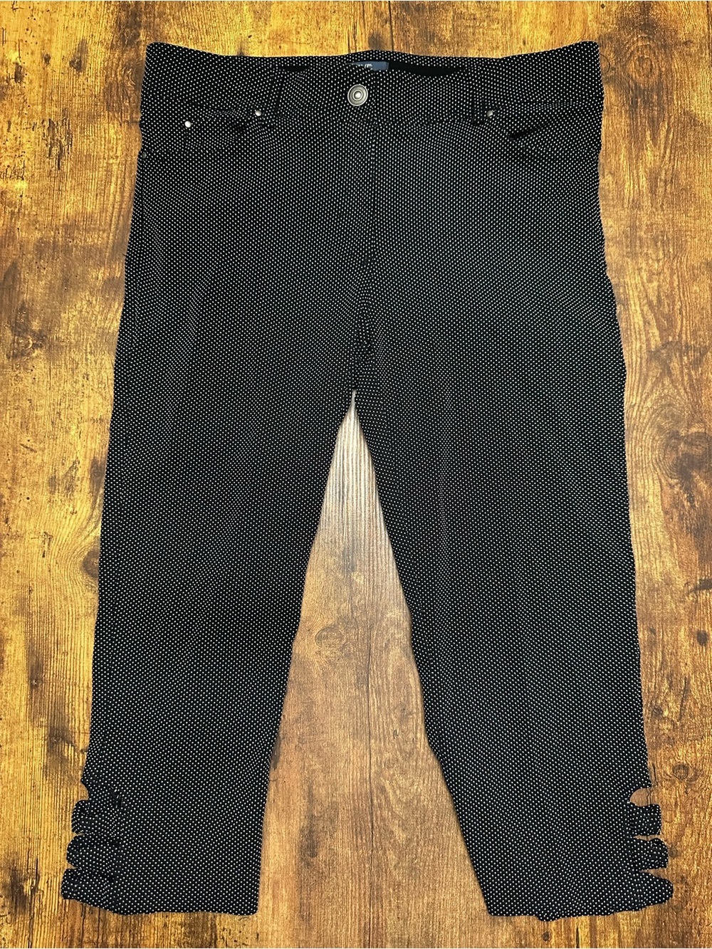 Verve Women’s Black Polka Dot Skinny Jean Capri #234
